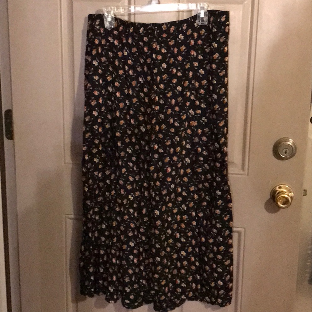90s button up midi/maxi skirt with floral pattern
